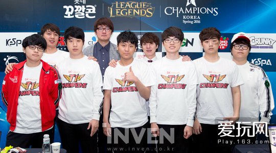 轻球员的加 轻球员的加