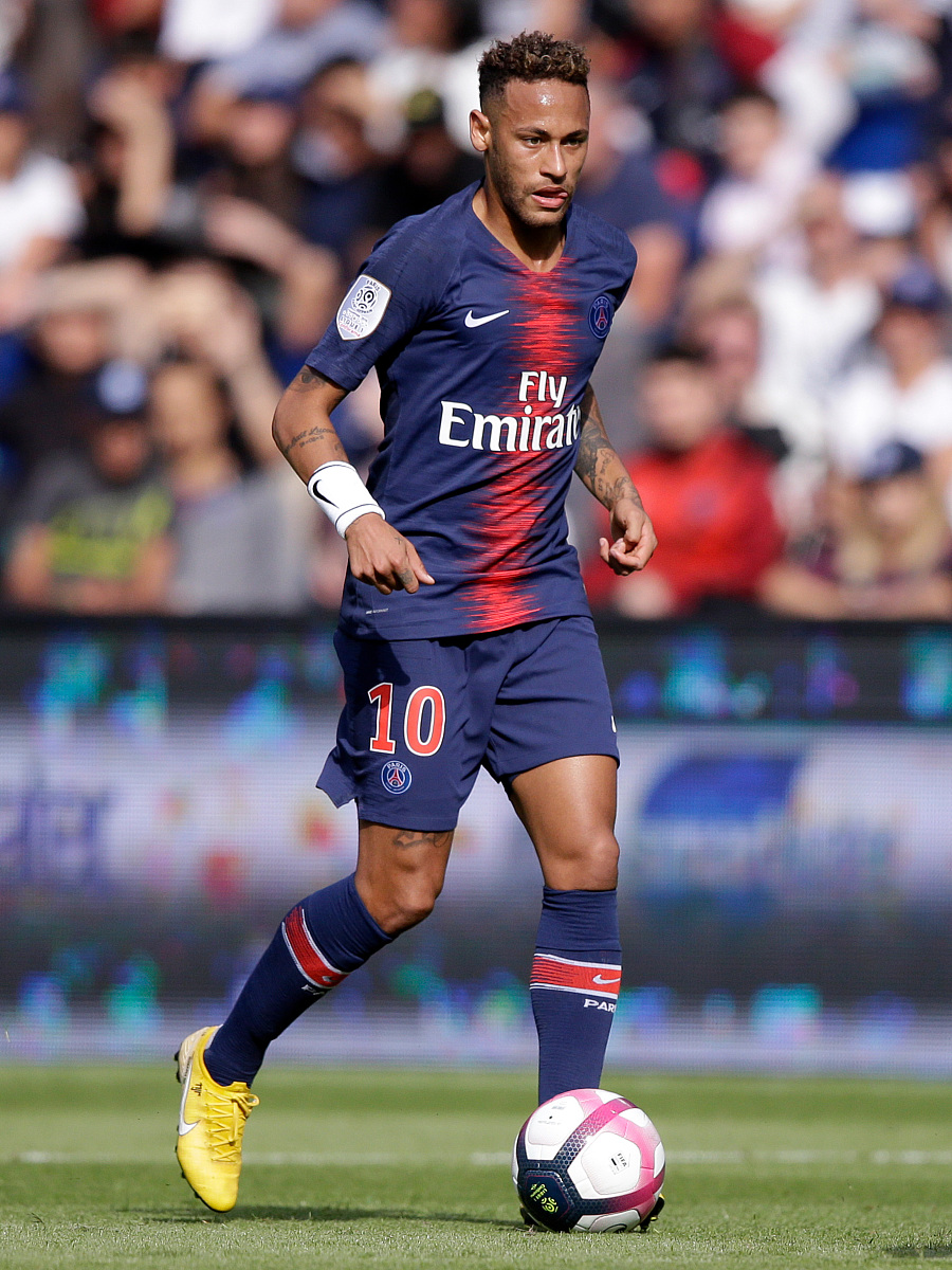 而观众们则 而观众们则