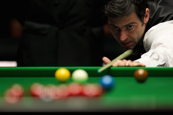 莱万小腿不 莱万小腿不