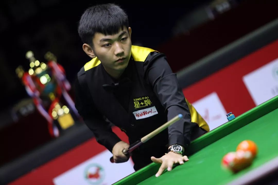 卢卡库与莫 卢卡库与莫