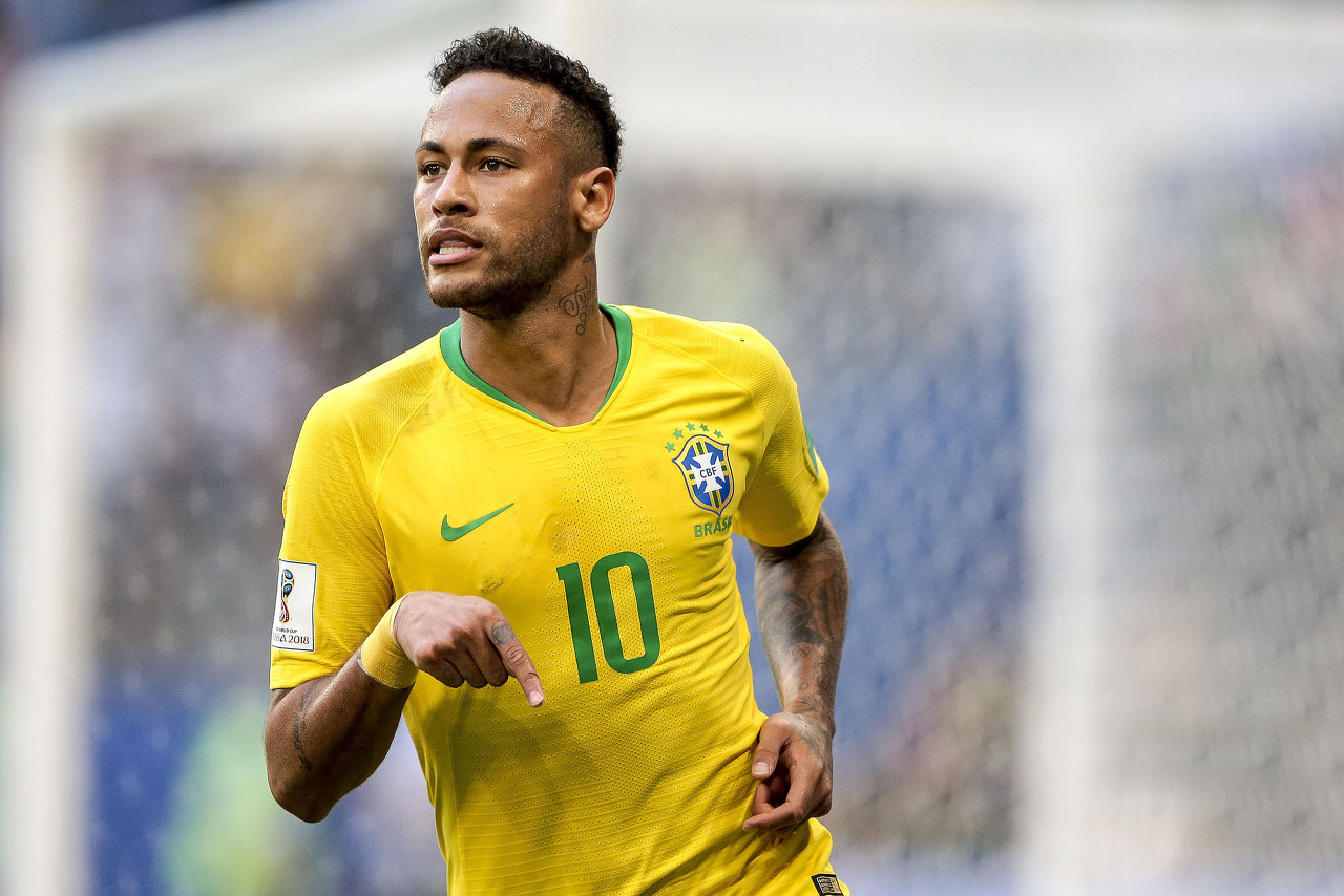 他在多场关 他在多场关