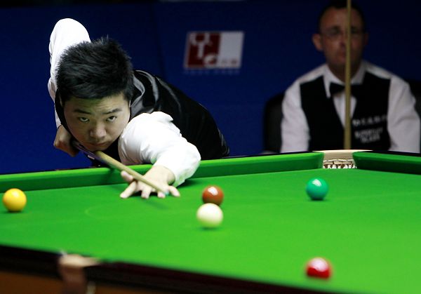 有一对引人 有一对引人