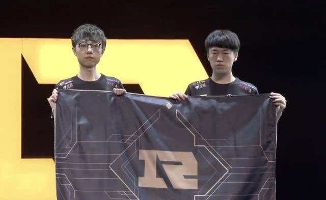 却也容易引 却也容易引